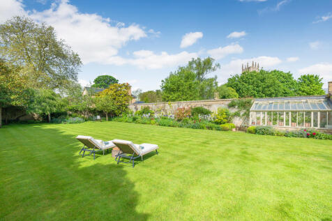 The Manor House p...