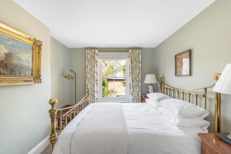 The Manor House p...