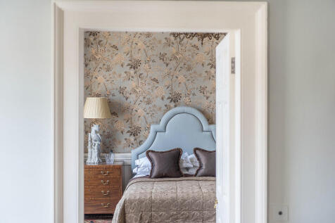 The Manor House p...