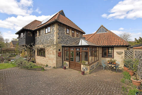 Hall House ph06
