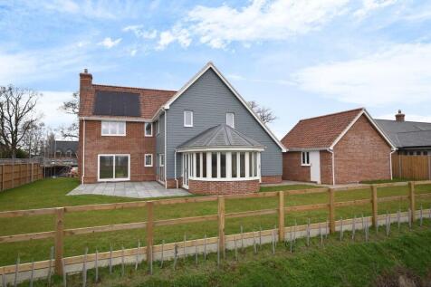 Green Fields Rear