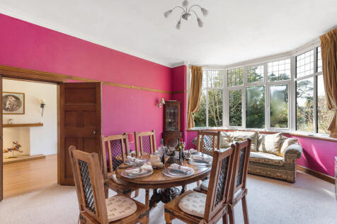 Abbots Court ph27