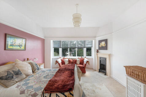 Abbots Court ph40