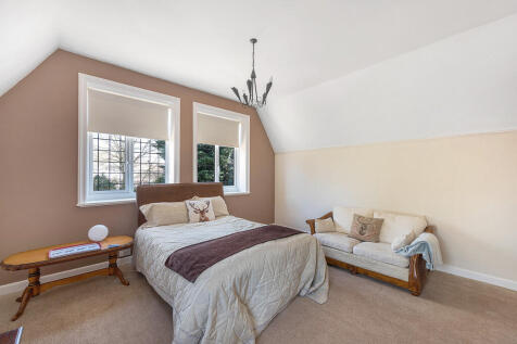 Abbots Court ph34