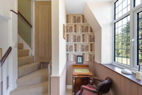 Abbots Court ph35