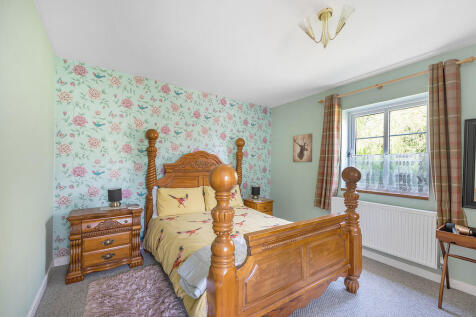 Abbots Court ph51