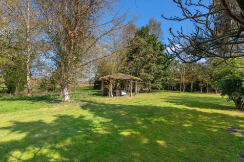 Abbots Court ph12