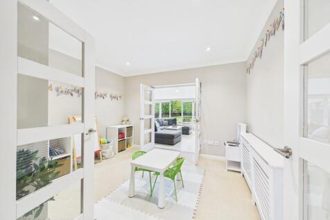 CAM01689G0-PR0495...