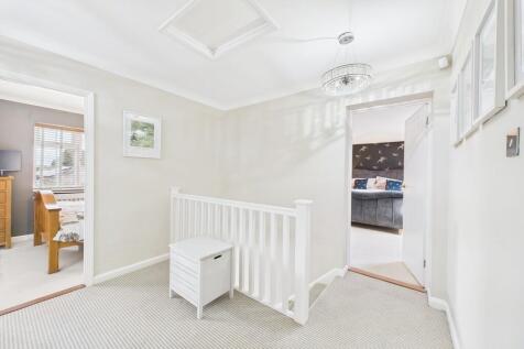 CAM01689G0-PR0495...