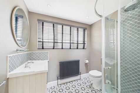 CAM01689G0-PR0495...