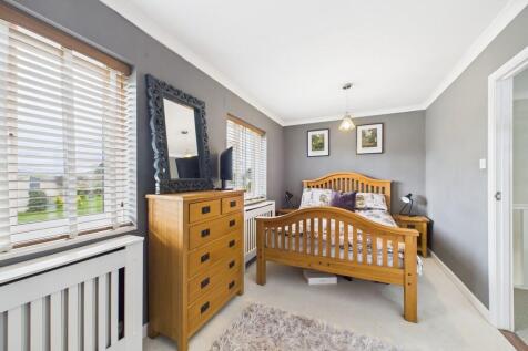 CAM01689G0-PR0495...