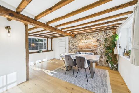 CAM01689G0-PR0496...