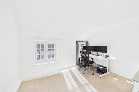 CAM01689G0-PR0496...