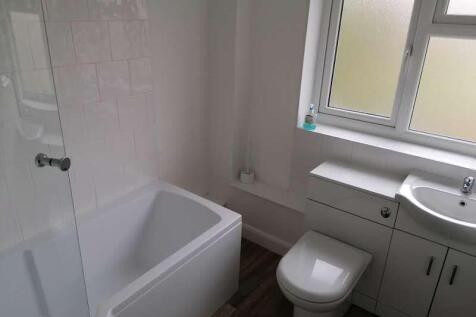 8 Bennett Bathroom