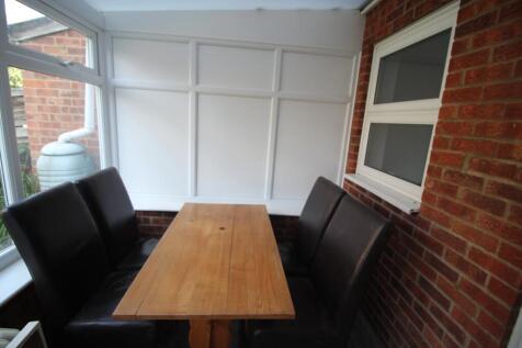 Conservatory/dining 