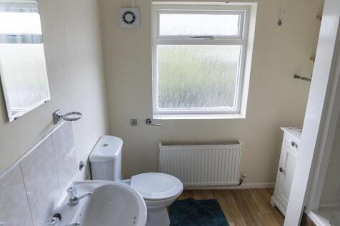 Bathroom photo 2