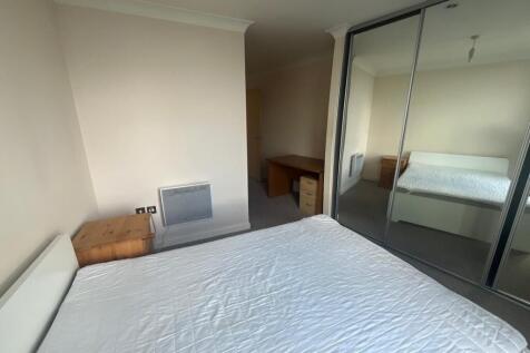 Ensuite Bedroom