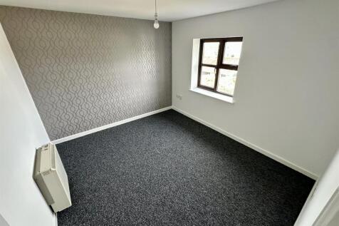 Bedroom 2.JPEG