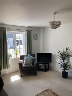 Livingroom1.JPEG