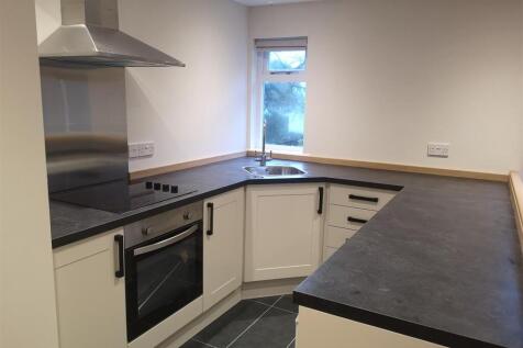 Kitchen 2.jpg