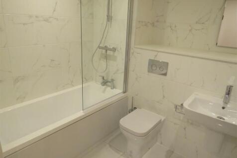 Arden Gate Bathroom.JPG