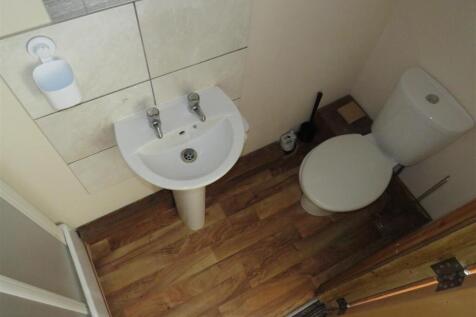 Bathroom Harrison Road.JPG