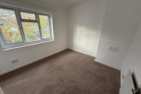 PHOTO-2025-11-12-10-04-42 (4).jpg