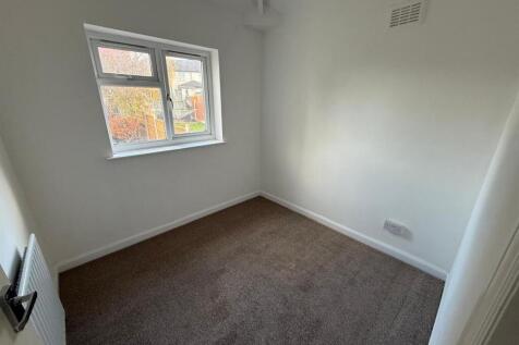 PHOTO-2025-11-12-10-04-42 (3).jpg