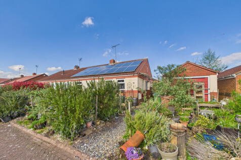 2 Bedroom Bungalow - semi-detached for Sale by Au