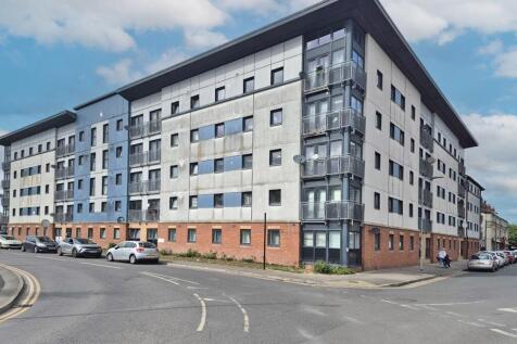 2 Bedroom Flat for Sale