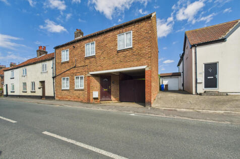 Three bedroom house - for sale by auction