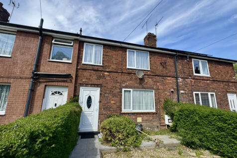 3 Bedroom Townhouse - For Sale by Auction