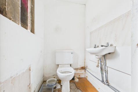 Ground Floor WC
