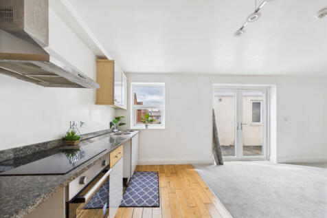 Kitchen/Living Area