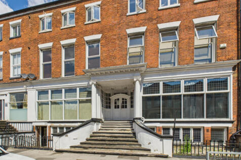 Two bedroom first floor apartment - For sale by a
