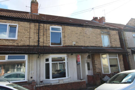 Three bedroom mid-terrace house - for sale by auc