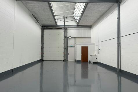 Unit 8 Int Front.jpg