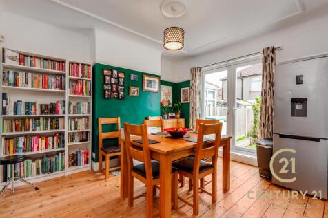 Property Image 4