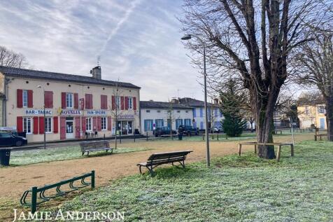 Place de Village