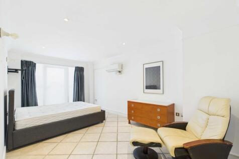 CAM03741G0-PR0130...