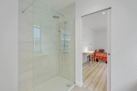 06-e9450D2A5386-m...