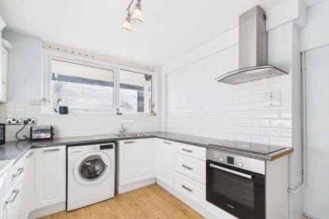 CAM03741G0-PR0132...