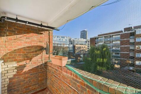 CAM03741G0-PR0132...