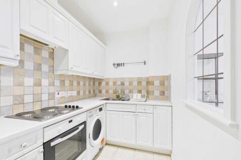 CAM03741G0-PR0135...