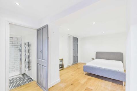 CAM03741G0-PR0136...