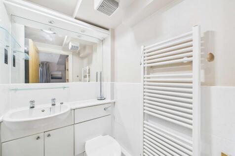 CAM03741G0-PR0126...