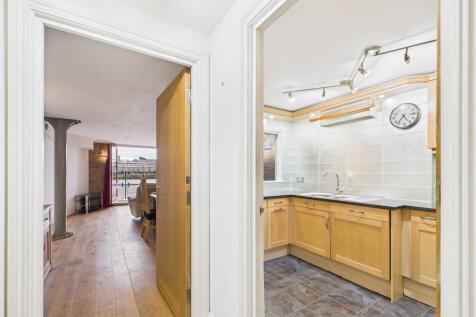 CAM03741G0-PR0126...