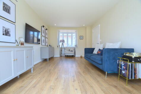 LivingRoom4