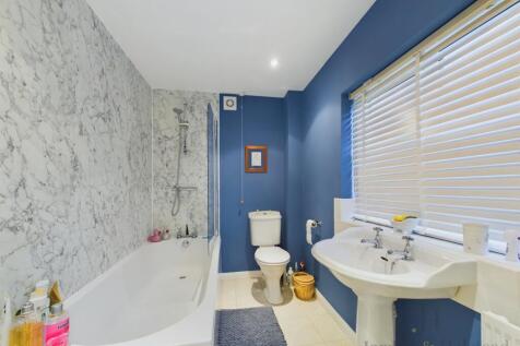 Guest Suite Bathroom