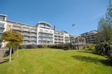 Regatta Point 29 exterior.jpg